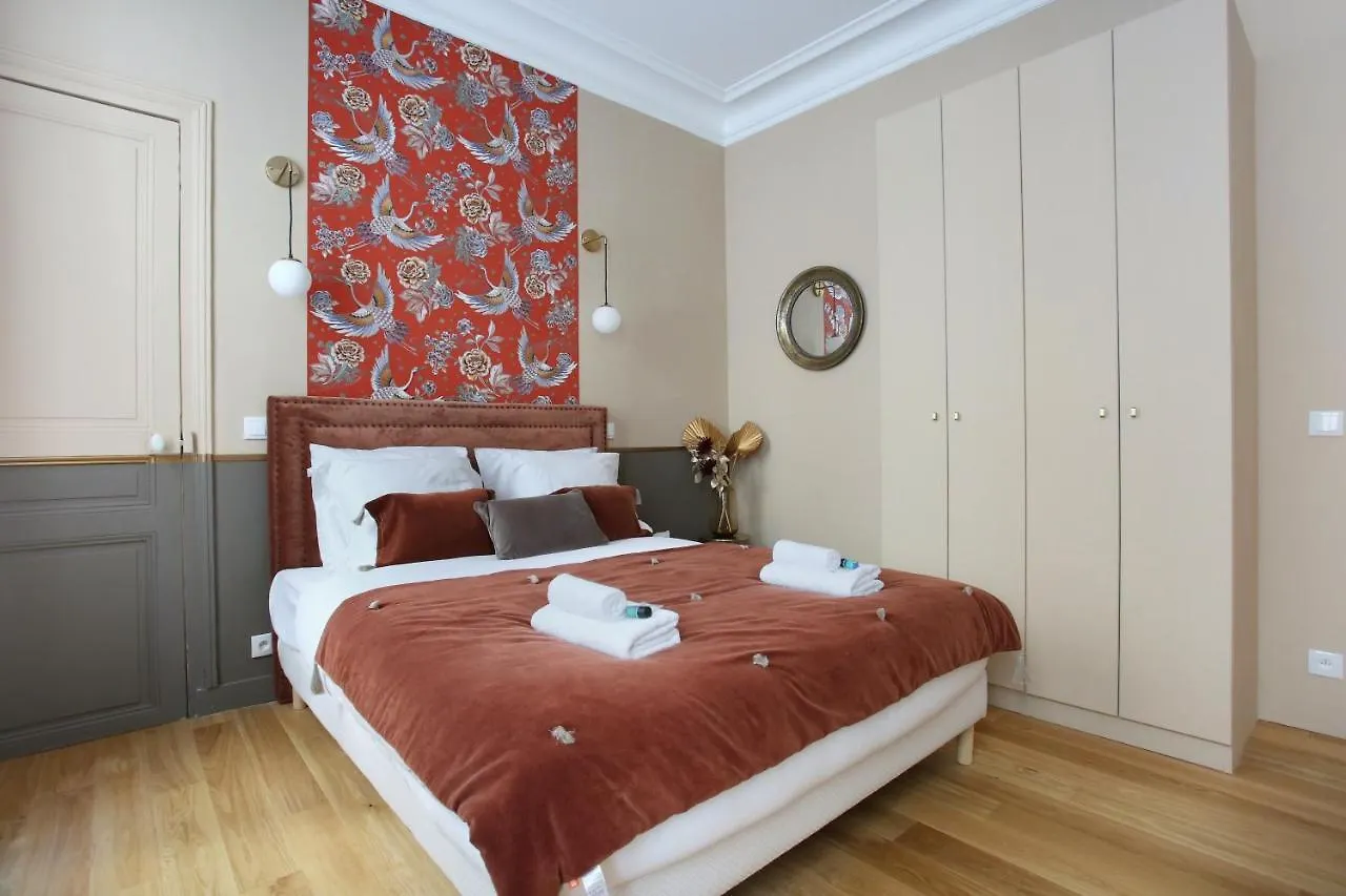 Apartment Champ De Mars - Tour Eiffel By Prestige